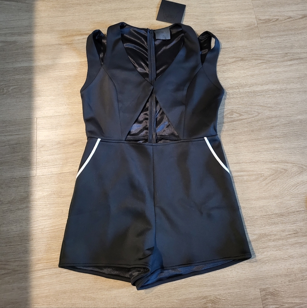 Nightwalker Bow Down Black Romper Large